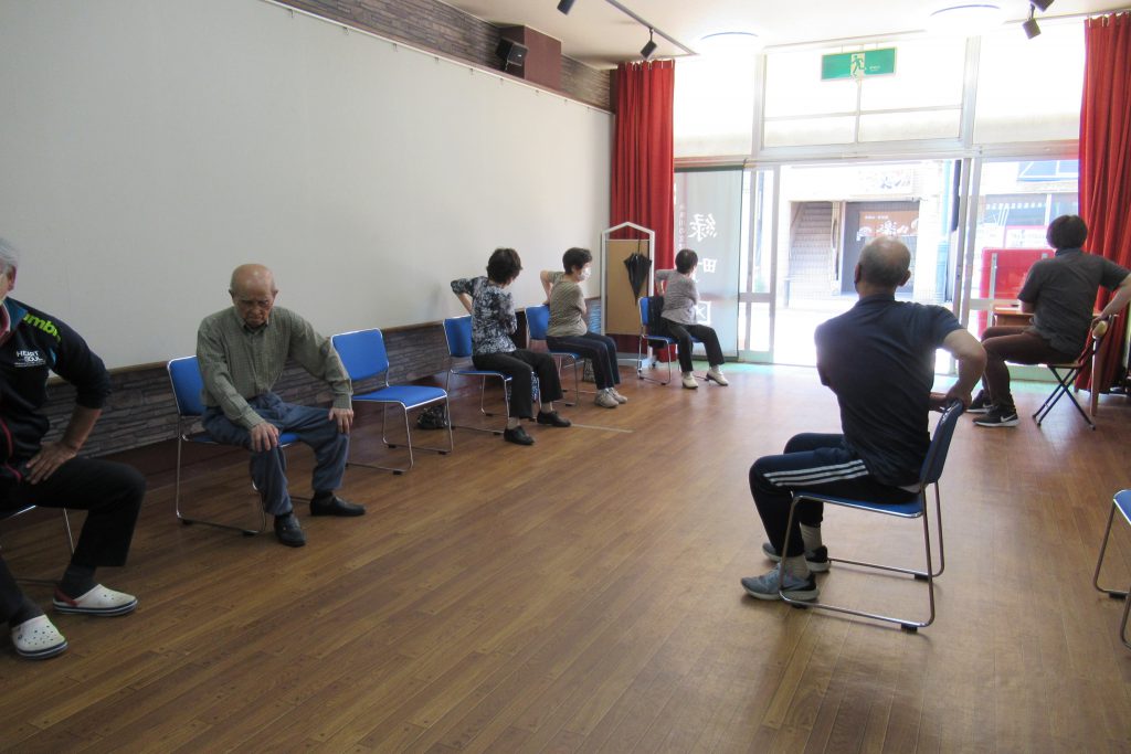 体操教室の様子（6月7日　緑町会館）