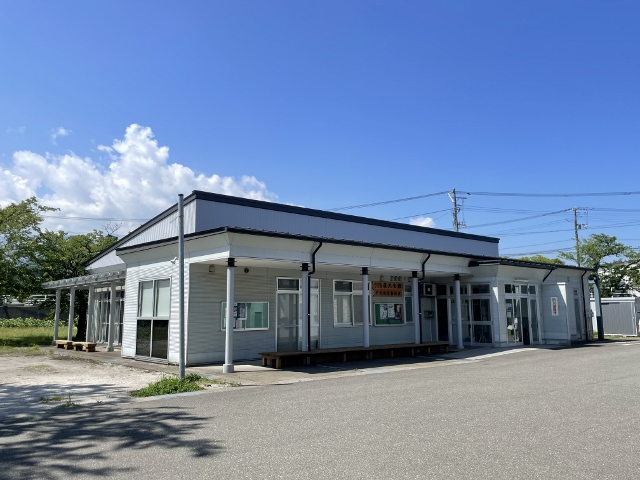 須沢地区公民館分館の外観