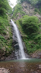 不動滝いこいの里（糸魚川市大字大谷内2169番地）の画像1