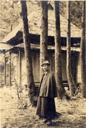 国上山五合庵にての画像