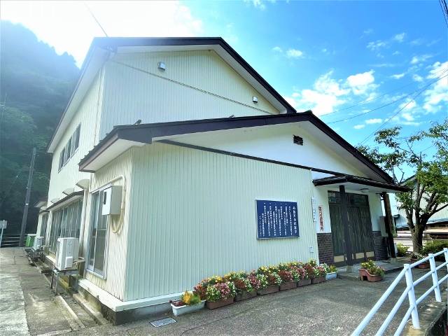 外波地区公民館外観