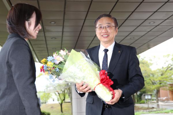 花束贈呈