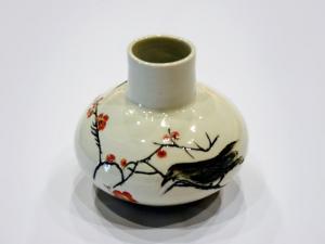 陶芸部門の第20回記念特別賞です。鳥の絵が描かれた花入です。