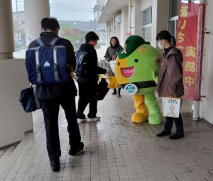 能生中学校での啓発活動