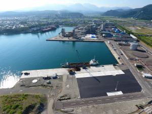 西3号岸壁への初入港