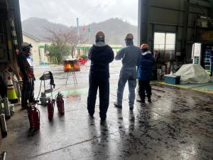 煙体験ならびに初期消火訓練