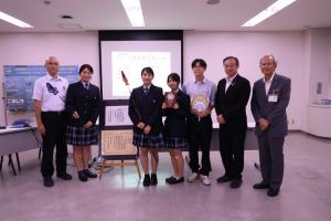 海洋高等学校 海洋生物研究部の皆さん