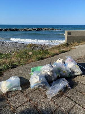 海岸で拾ったごみ